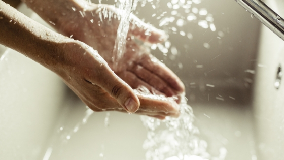 Käytönaikaisen sertifioinnin arvioinnissa tarkastellaan muun muassa veden ja energian kulutusta, jätteiden kierrätystä sekä käyttäjien päivittäistä toimintaa.